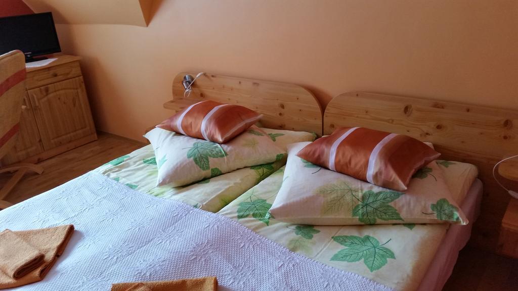 Willa Marta M Bed & Breakfast Zakopane Room photo