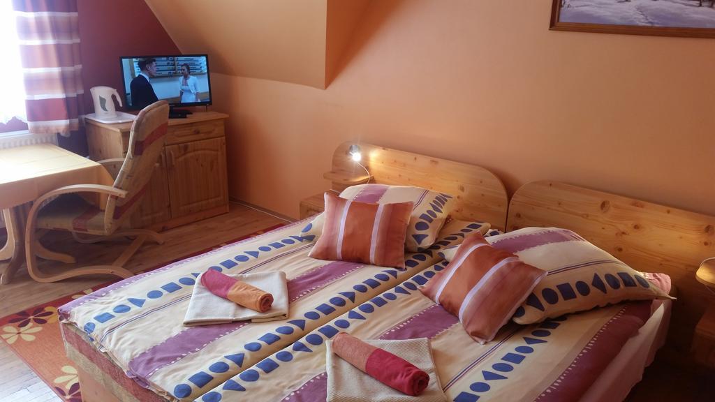 Willa Marta M Bed & Breakfast Zakopane Exterior photo