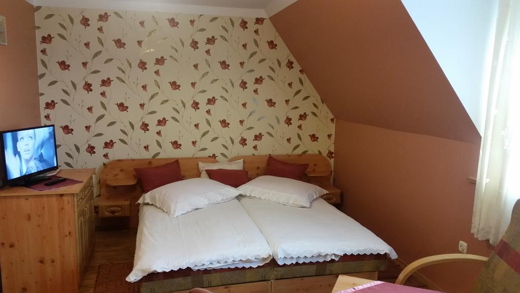 Willa Marta M Bed & Breakfast Zakopane Exterior photo